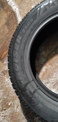 Bridgestone Ice Cruiser 7000 225/60 R17