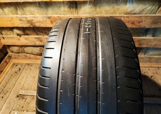 Pirelli P Zero 295/35 R21