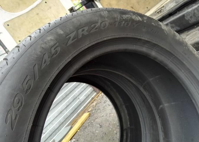 Pirelli P Zero 295/45 R20