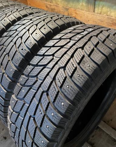 Michelin X-Ice North 215/60 R17