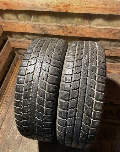 Toyo Observe GSi-5 225/65 R17