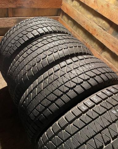 Bridgestone Blizzak DM-V2 265/60 R18