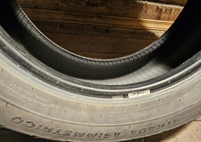 Viatti Strada Asimmetrico V-130 215/60 R16 95V