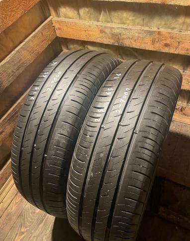 Kumho Ecowing ES01 KH27 215/65 R16