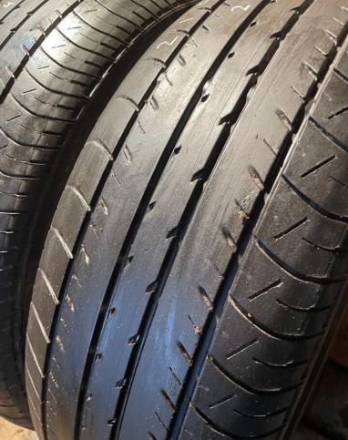 Yokohama BluEarth E70 215/60 R16