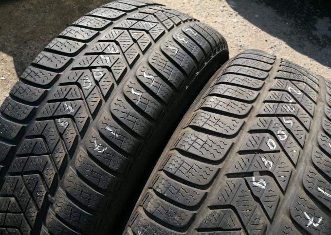 Pirelli Winter Sottozero 3 235/55 R17