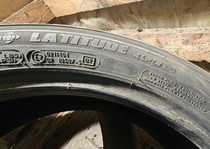 Michelin Latitude Alpin LA2 245/45 R20