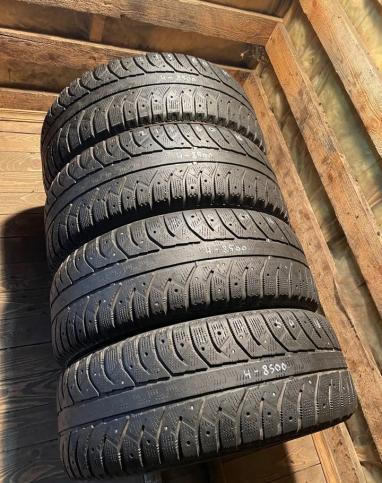 Bridgestone Ice Cruiser 7000 215/60 R16