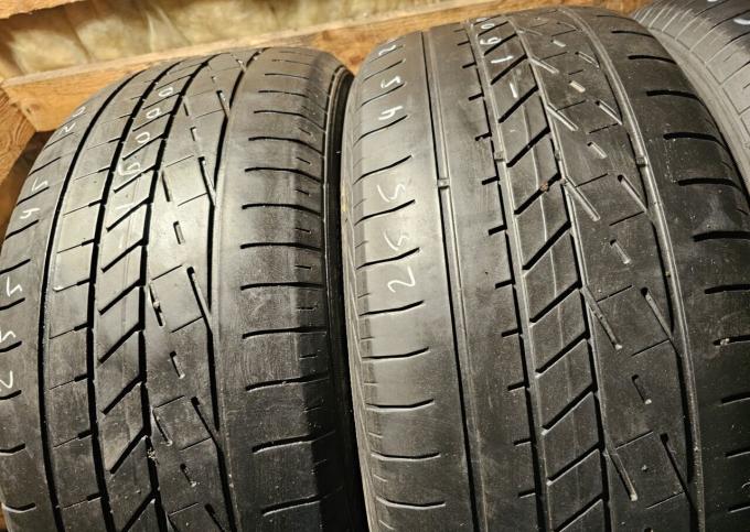 Goodyear Excellence 255/45 R20