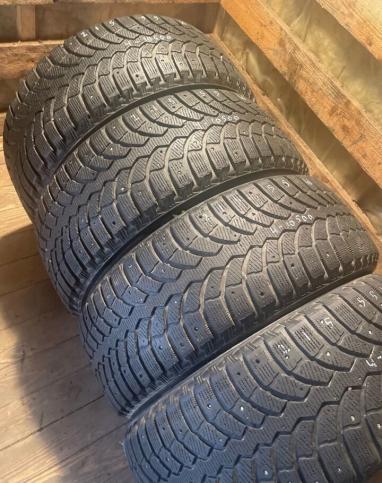 Bridgestone Blizzak Spike-01 215/55 R16