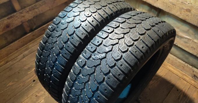 Yokohama F700Z 215/60 R17