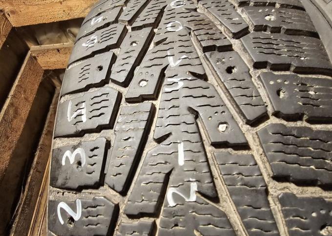 Nokian Tyres Hakkapeliitta 7 SUV 235/65 R17