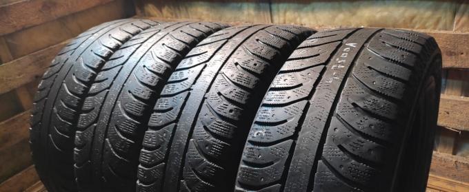 Bridgestone Ice Cruiser 7000 225/60 R17