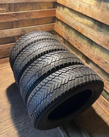 Yokohama Ice Guard IG65 215/60 R17