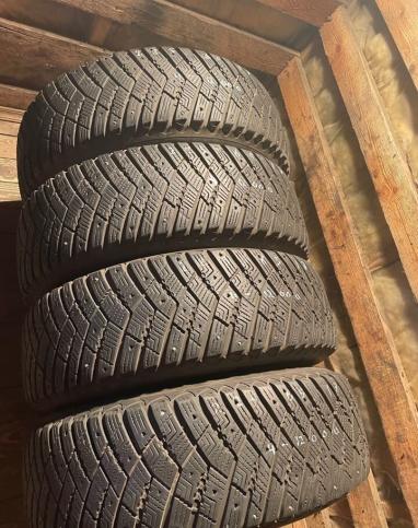 Goodyear UltraGrip Ice Arctic SUV 225/65 R17