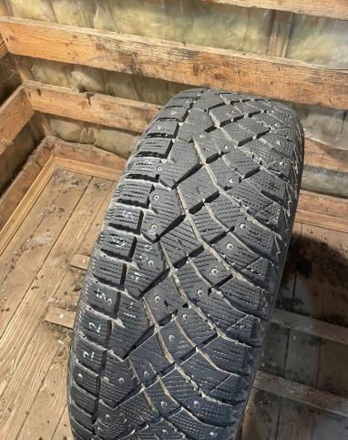 Nitto Therma Spike 225/65 R17