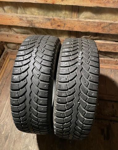 Bridgestone Blizzak Spike-01 215/65 R16