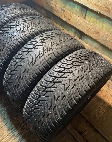 Nokian Tyres Hakkapeliitta 8 215/60 R16