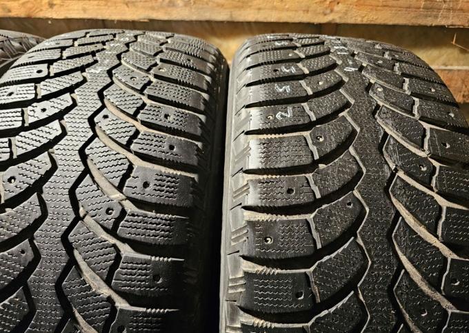 Bridgestone Blizzak Spike-01 255/55 R18