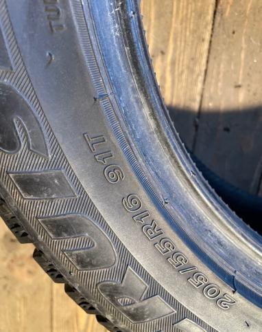 Bridgestone Ice Cruiser 7000 205/55 R16