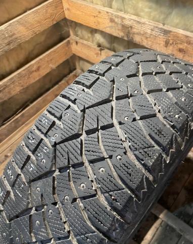 Nitto Therma Spike 225/65 R17