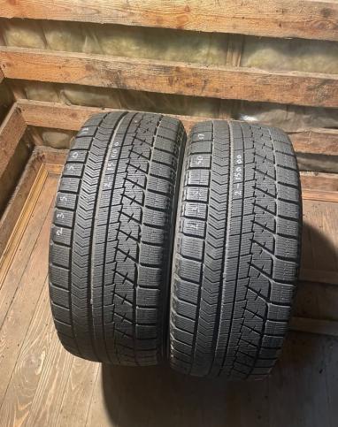 Bridgestone Blizzak VRX 235/50 R17