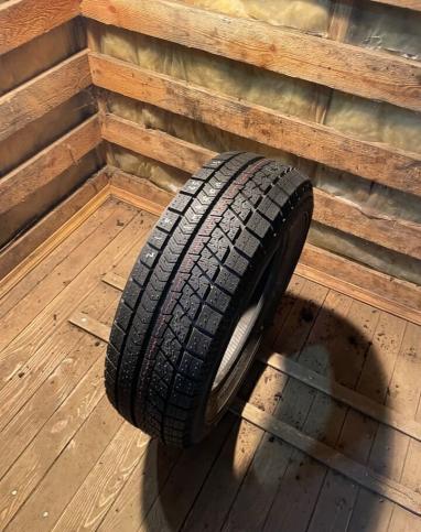 Bridgestone B391 215/65 R16