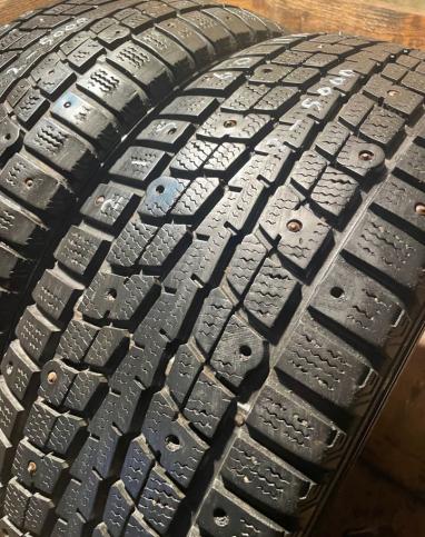 Dunlop SP Winter Ice 01 215/60 R16