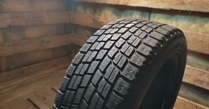 Bridgestone Blizzak WS-50 215/55 R16