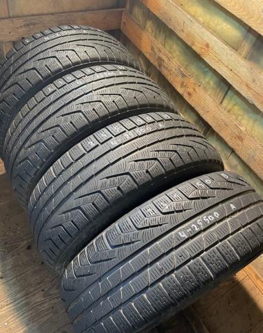 Pirelli Winter Sottozero 210 Serie II 235/50 R19