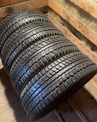 Dunlop SP Winter Ice 01 205/60 R16