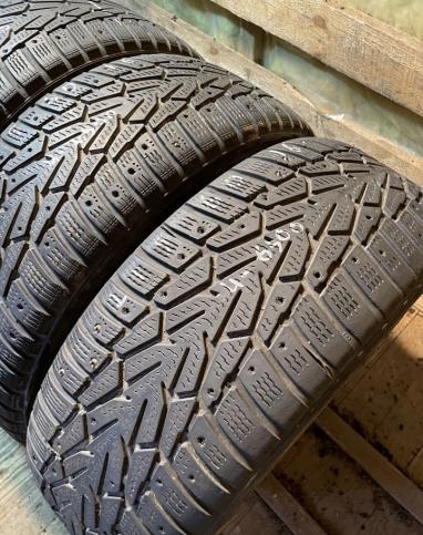 Nokian Tyres Hakkapeliitta 7 215/60 R16