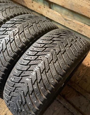 Nokian Tyres Hakkapeliitta 8 215/60 R16