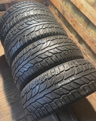 Cooper Weather-Master WSC 235/55 R17