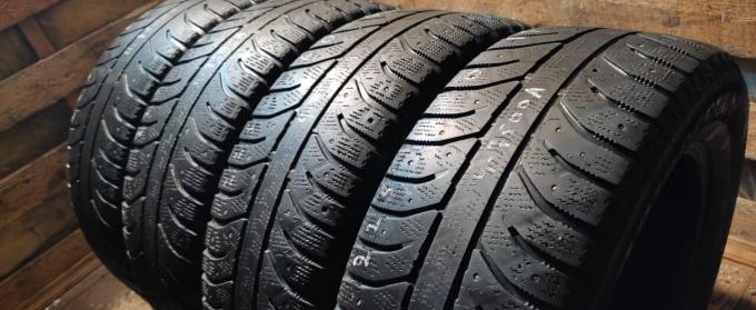 Bridgestone Ice Cruiser 7000 225/60 R17