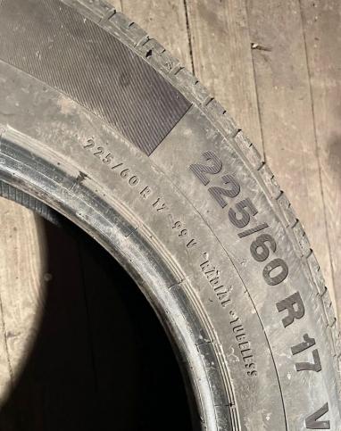Continental ContiPremiumContact 5 225/60 R17 99V