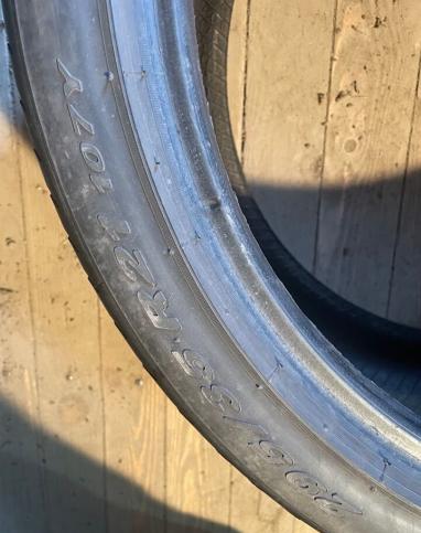 Pirelli P Zero 295/35 R21