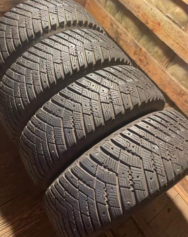 Goodyear UltraGrip Ice Arctic SUV 225/65 R17