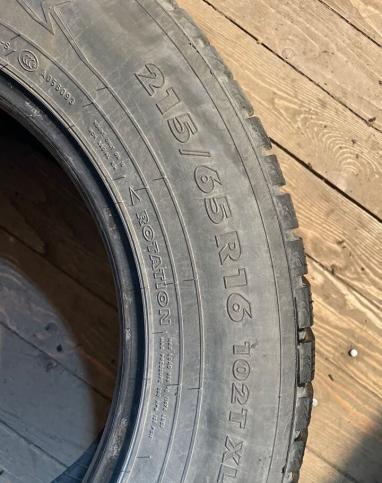 Nokian Tyres Hakkapeliitta 7 215/65 R16