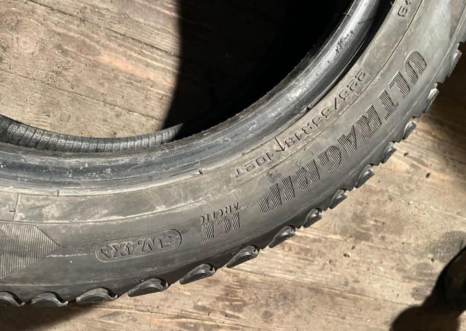 Goodyear UltraGrip Ice Arctic SUV 225/55 R18