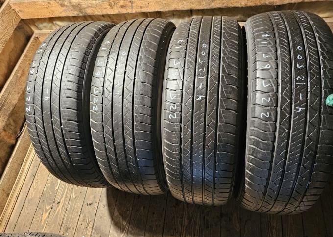 Michelin Latitude Tour HP 225/65 R17