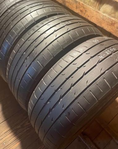 Dunlop Direzza DZ102 235/55 R17