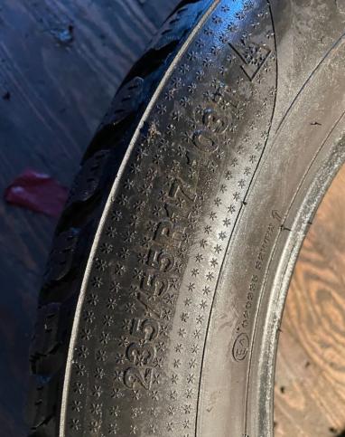 Kumho I'Zen RV Stud KC16 235/55 R17