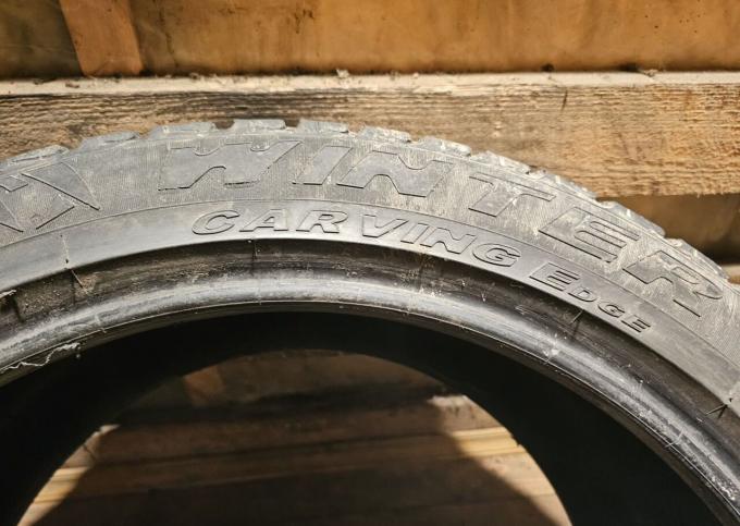 Pirelli Winter Carving Edge 275/40 R20