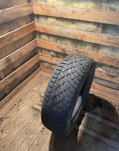 Nitto Therma Spike 225/65 R17