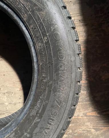 Nokian Tyres Hakkapeliitta 7 SUV 215/65 R16