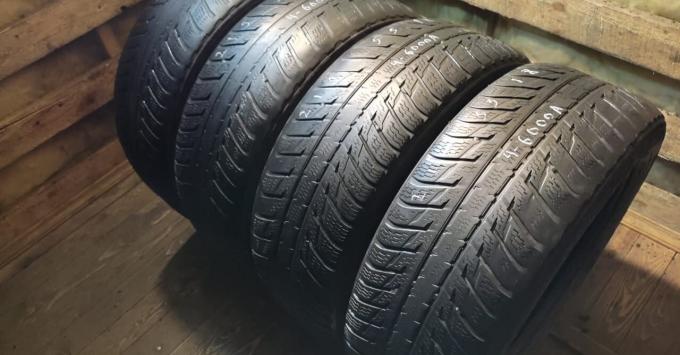 Nokian Tyres WR SUV 3 215/55 R18