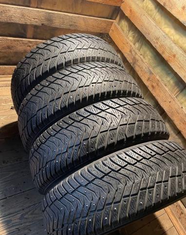 Yokohama Ice Guard IG65 215/60 R17