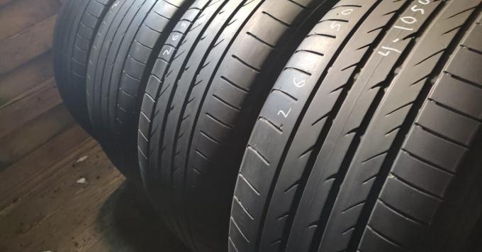 Yokohama Advan Sport V103 265/50 R19