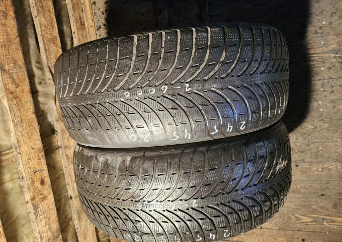 Michelin Latitude Alpin LA2 245/45 R20